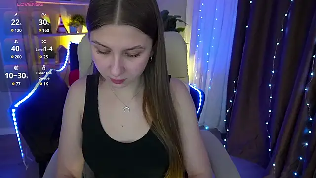 Snapshot of AureliaBliss_ chatting on March 2025 07:32:02 PM AureliaBliss online show from March 2025 07:32:02 PM