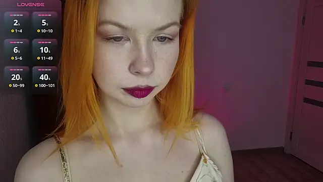 LynetHakes online show from June 2026 07:51:01 AM