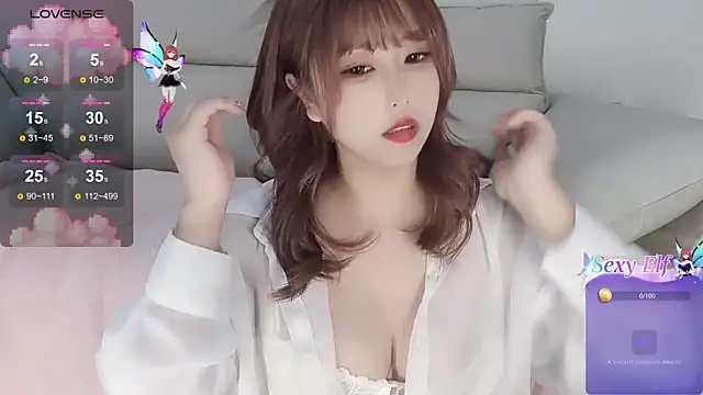 Snapshot of tunestar chatting on February 2026 12:35:01 PM tunestar online show from February 2026 12:35:01 PM