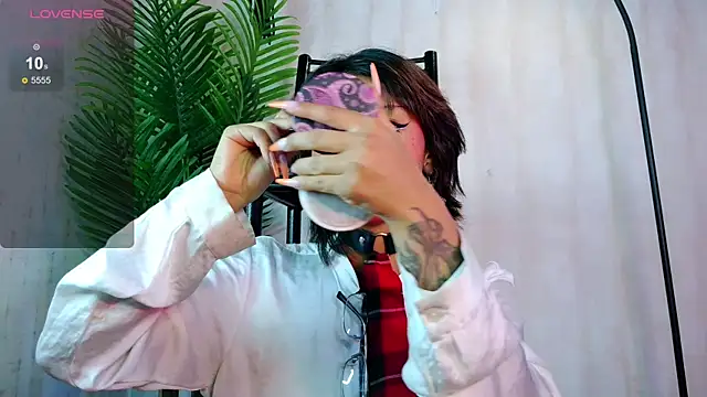 Snapshot of verhona_vlad chatting on January 2025 12:27:01 PM verhona vlad online show from January 2025 12:27:01 PM