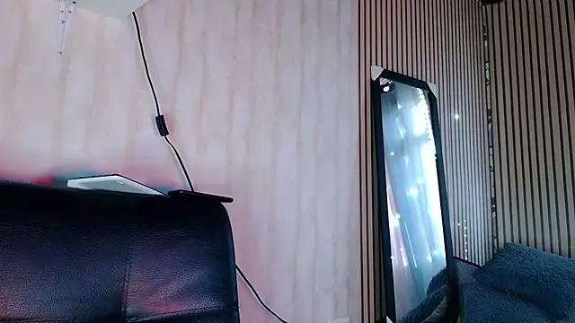 Snapshot of verhona_vlad chatting on February 2025 12:17:01 PM verhona vlad online show from February 2025 12:17:01 PM