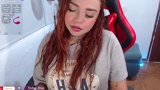 Snapshot of natyk_m chatting on September 2025 02:39:02 PM natyk m online show from September 2025 02:39:02 PM