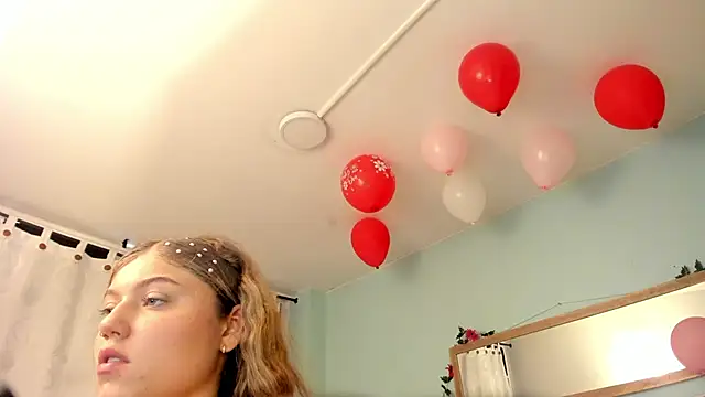 alaia greyy online show from February 2025 06:01:02 PM