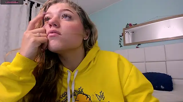 alaia greyy online show from February 2025 01:07:01 PM