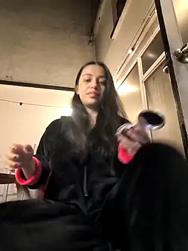 CAYLINCOLLINS online show from October 2025 04:02:01 AM