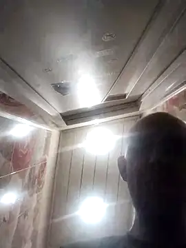 Snapshot of MaxDevilWhite chatting on March 2026 07:06:02 PM MaxDevilWhite online show from March 2026 07:06:02 PM