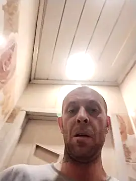 Snapshot of MaxDevilWhite chatting on March 2026 02:43:01 PM MaxDevilWhite online show from March 2026 02:43:01 PM