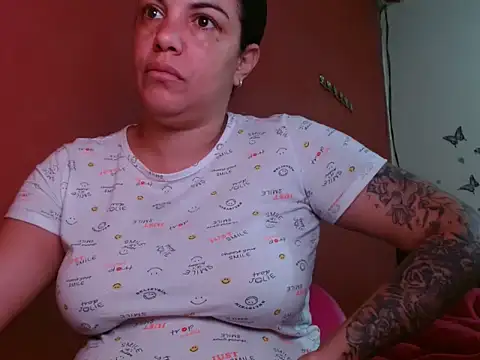 Tammyymilf online show from October 2025 05:13:02 PM