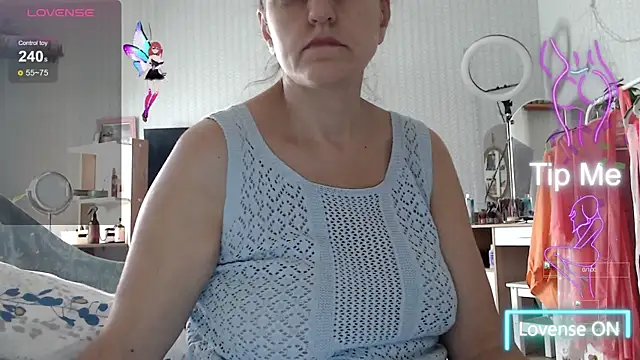 Snapshot of Soffya_Soy chatting on November 2025 01:12:02 PM Soffya Soy online show from November 2025 01:12:02 PM