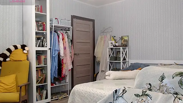 Soffya Soy online show from June 2026 06:54:01 PM