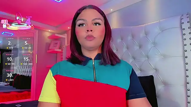 CamiiGarcia online show from December 2025 07:43:02 PM