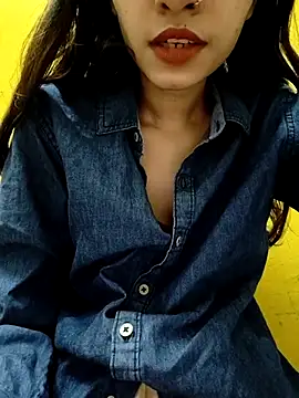 Snapshot of cute_IndianBabe chatting on March 2025 01:59:02 AM cute IndianBabe online show from March 2025 01:59:02 AM