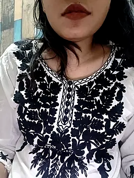 Snapshot of cute_IndianBabe chatting on April 2026 02:05:01 AM cute IndianBabe online show from April 2026 02:05:01 AM