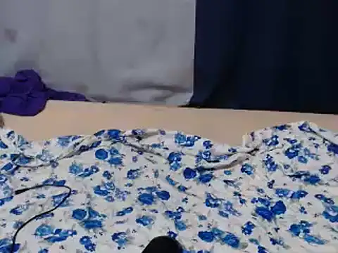 Prettysharrie online show from January 2025 11:34:01 AM