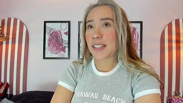 Lannajansen online show from October 2025 04:41:02 PM