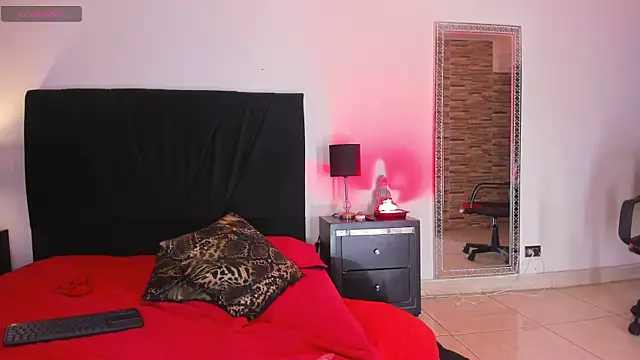 Akemirosse online show from February 2025 09:35:02 AM