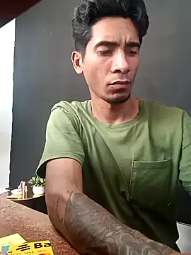 Snapshot of King_Liam chatting on January 2025 08:17:02 PM King Liam online show from January 2025 08:17:02 PM