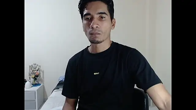 Snapshot of King_Liam chatting on January 2025 02:21:02 AM King Liam online show from January 2025 02:21:02 AM