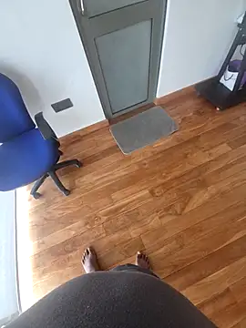 Snapshot of SlPussylick chatting on November 2025 08:35:02 AM SlPussylick online show from November 2025 08:35:02 AM