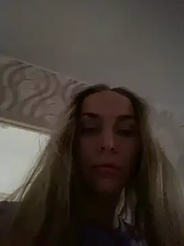 White Lu online show from February 2025 05:58:01 AM