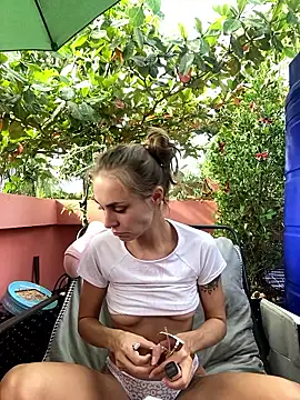 Snapshot of White_Lu chatting on February 2026 02:07:02 AM White Lu online show from February 2026 02:07:02 AM