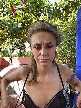 Snapshot of White_Lu chatting on February 2026 02:12:02 AM White Lu online show from February 2026 02:12:02 AM