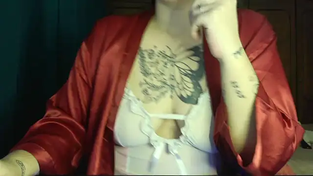 Snapshot of bunnyfox420 chatting on January 2026 06:11:01 PM bunnyfox420 online show from January 2026 06:11:01 PM