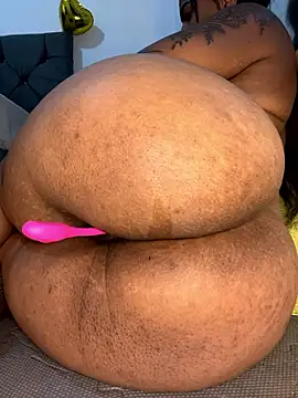 Snapshot of Charlotte_bronxxx chatting on January 2026 09:28:02 PM Charlotte bronxxx online show from January 2026 09:28:02 PM