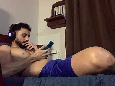 Snapshot of Nooneisthis chatting on March 2026 07:37:02 AM Nooneisthis online show from March 2026 07:37:02 AM