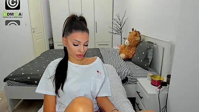 HelenShawn online show from January 2026 11:25:01 PM