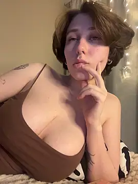 Molli Luv online show from March 2026 04:25:02 PM