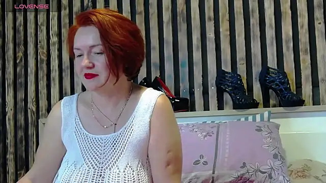 Alis Lovi online show from November 2025 01:44:01 PM