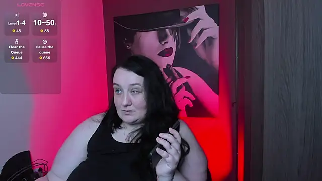 QueenOfHaze online show from May 2026 06:41:02 AM