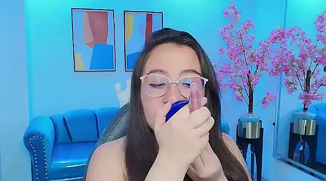 Lilyy evans online show from March 2025 03:50:01 AM