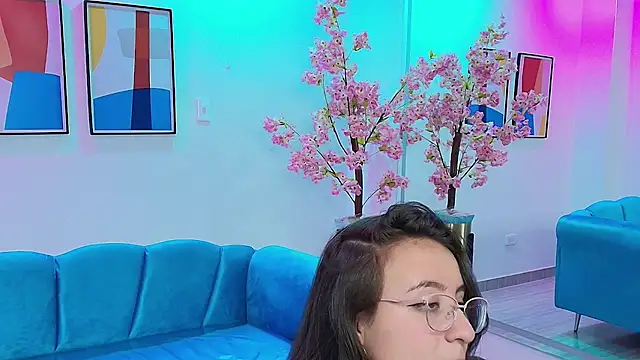 Lilyy evans online show from March 2025 10:00:02 AM