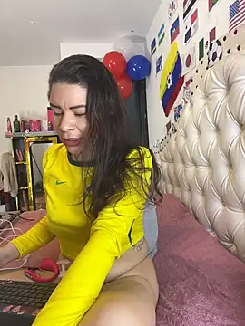 isabelajonesgl online show from June 2026 07:45:02 PM