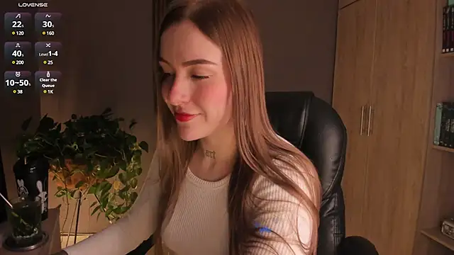 eilynxx online show from March 2025 11:44:02 PM