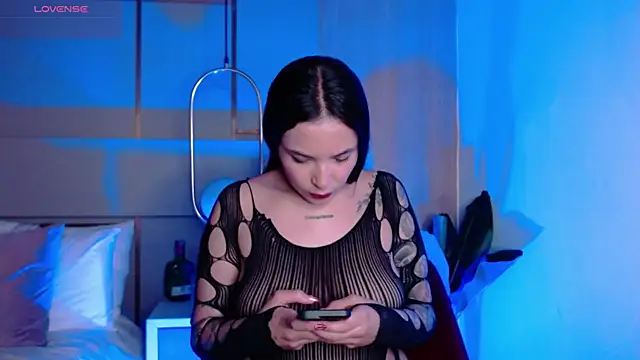 Snapshot of Victoria_Collinns chatting on October 2025 12:12:02 PM Victoria Collinns online show from October 2025 12:12:02 PM