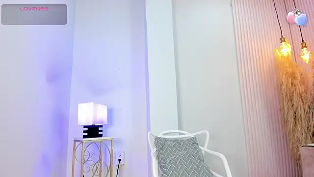 Snapshot of alana_rossetti chatting on March 2026 12:22:02 PM alana rossetti online show from March 2026 12:22:02 PM