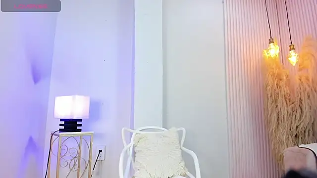 Snapshot of alana_rossetti chatting on March 2026 11:28:02 AM alana rossetti online show from March 2026 11:28:02 AM