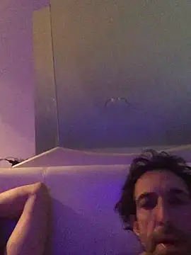 Snapshot of Pilote19 chatting on November 2025 05:35:02 AM Pilote19 online show from November 2025 05:35:02 AM