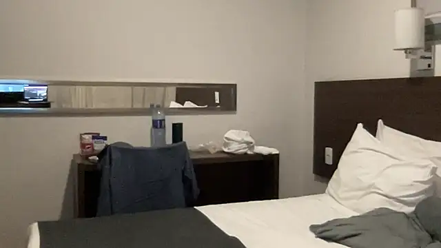 Taurino gostoso online show from September 2025 10:43:01 PM