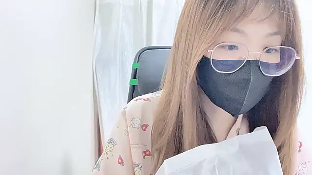 Snapshot of Chu1314 chatting on October 2025 03:35:02 PM Chu1314 online show from October 2025 03:35:02 PM