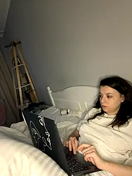 Snapshot of bunnythetailor chatting on November 2025 02:28:01 PM bunnythetailor online show from November 2025 02:28:01 PM