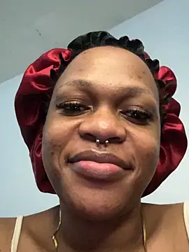 Boneca25 online show from May 2026 05:50:02 PM