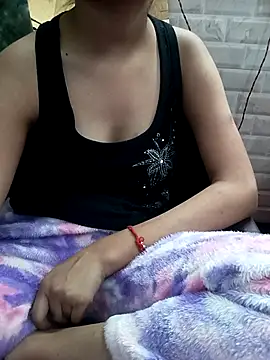 Snapshot of Tanu-00 chatting on January 2025 08:47:01 PM Tanu-00 online show from January 2025 08:47:01 PM