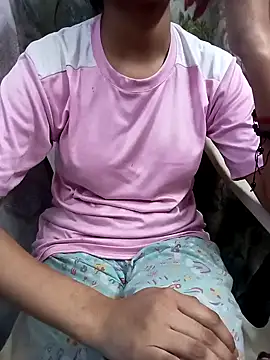 Snapshot of Tanu-00 chatting on February 2025 01:59:01 PM Tanu-00 online show from February 2025 01:59:01 PM