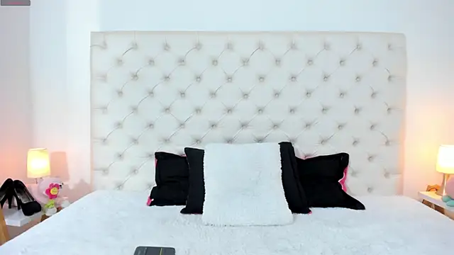 esmeralda06 online show from March 2025 12:06:02 PM