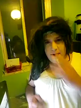 Snapshot of Adrianka chatting on October 2025 10:18:02 PM Adrianka online show from October 2025 10:18:02 PM