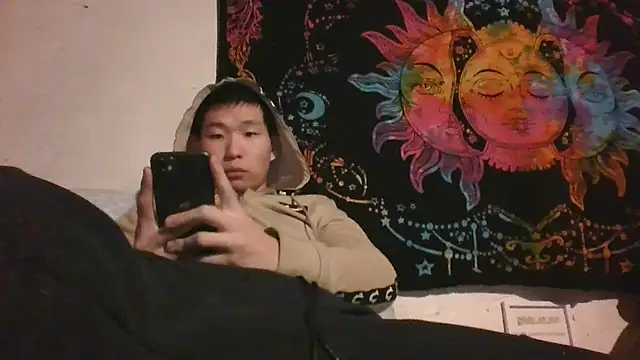 Snapshot of thekinkyasian chatting on January 2025 04:05:01 AM thekinkyasian online show from January 2025 04:05:01 AM